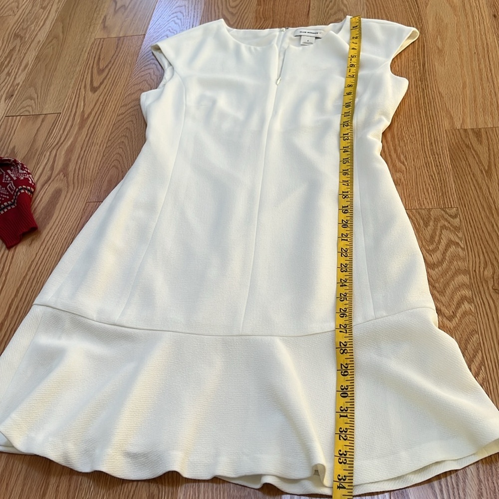New! Club Monaco SZ 6, off white /blanc wikendah dress. - Picture 10 of 10